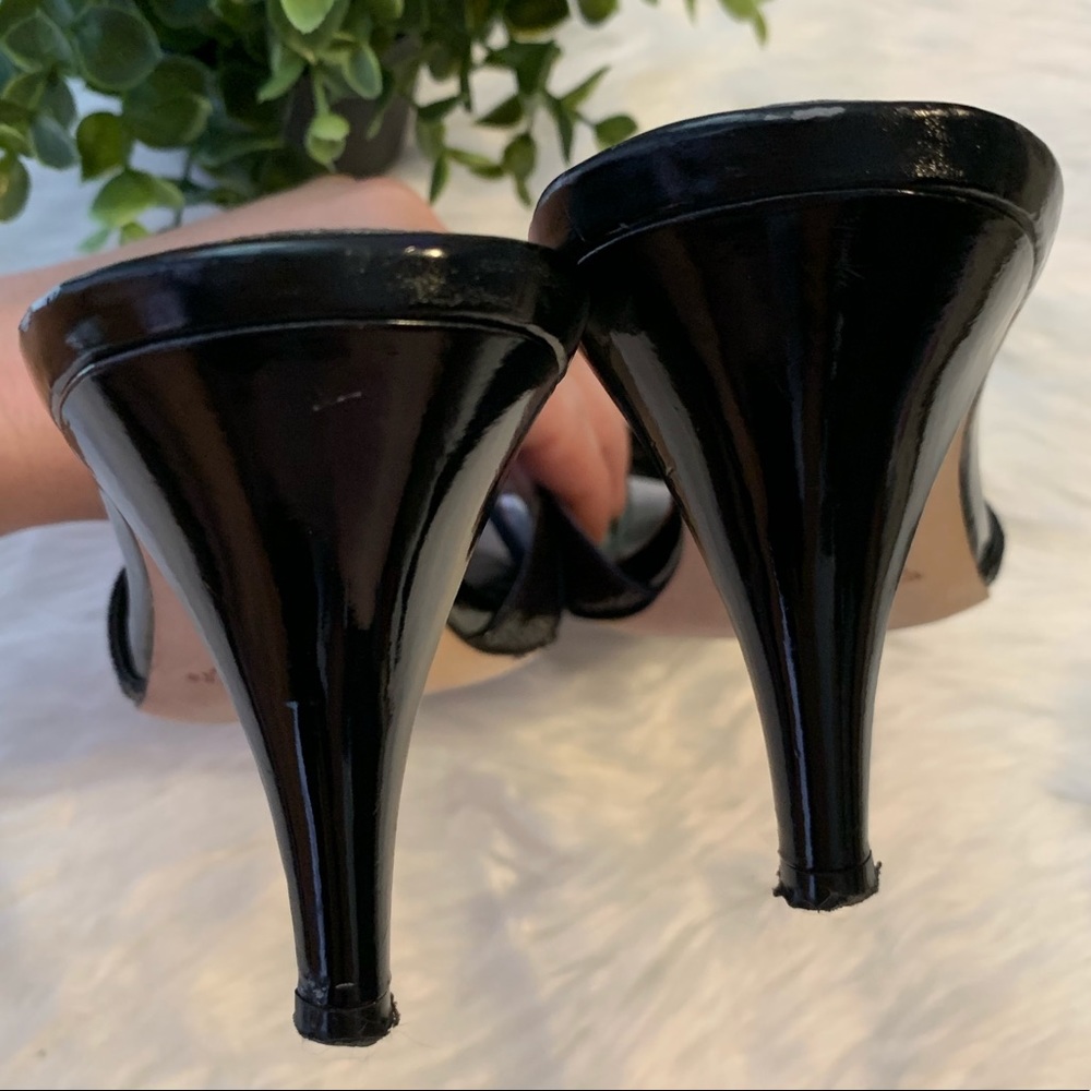 ❤️SOLD WHBM leather bow heels - Picture 7 of 8